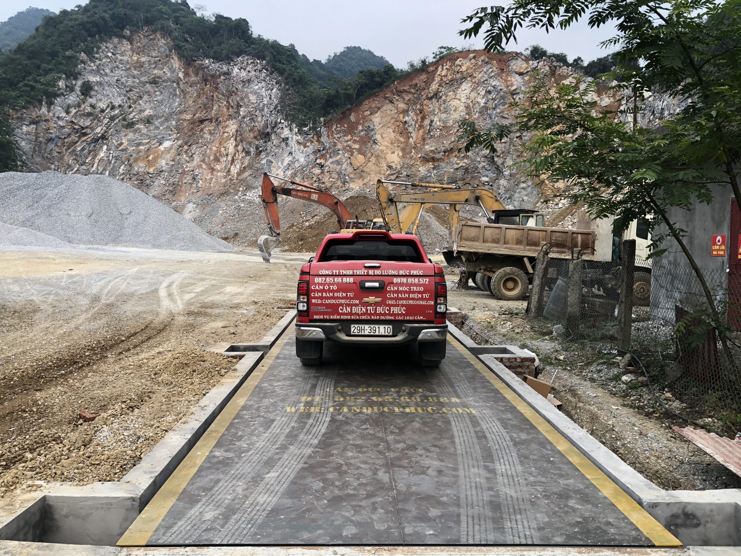 Cân ô tô 3x12m 100 tấn.