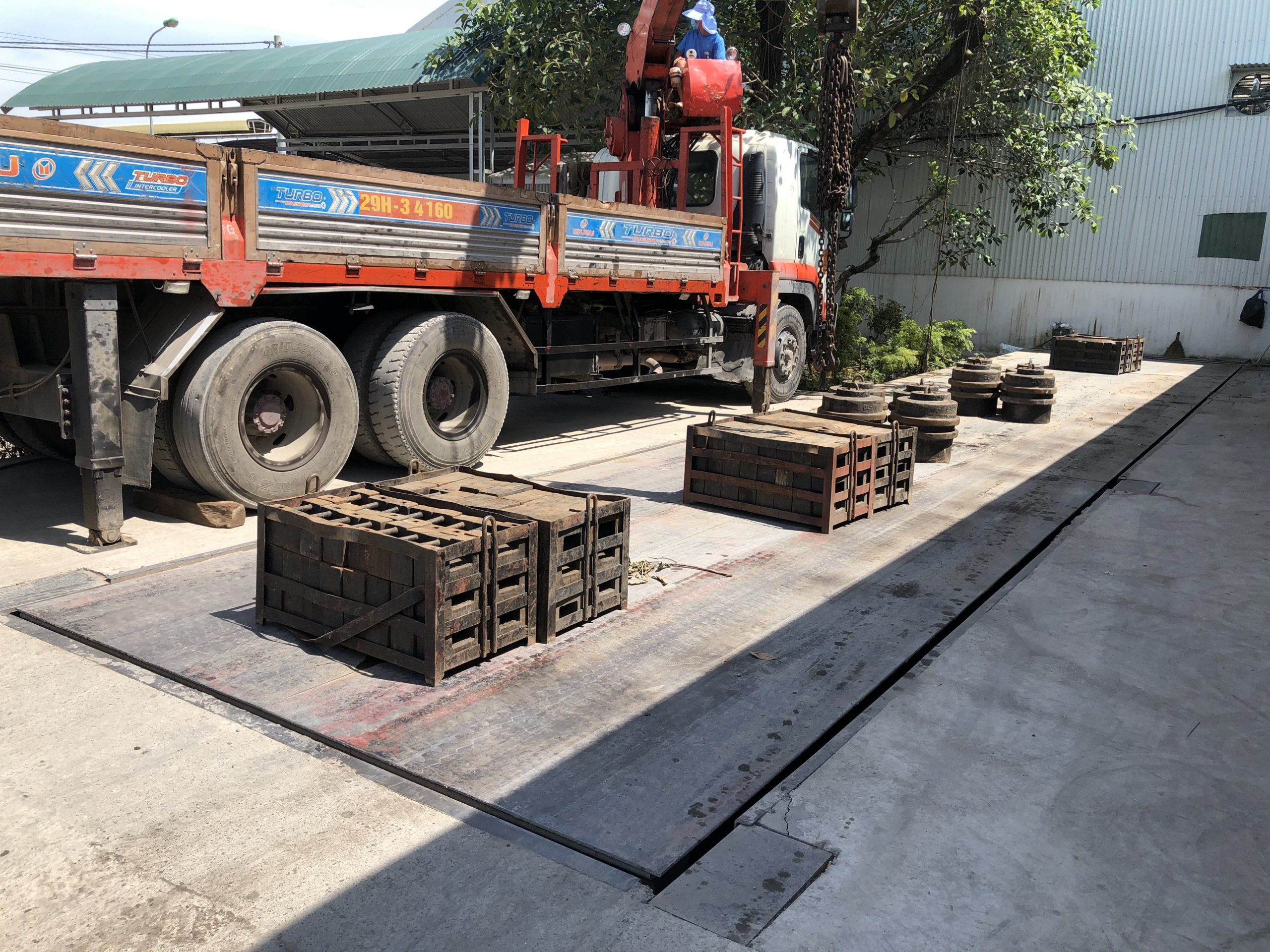 Kiểm Định Cân Ô Tô 120 Tấn.