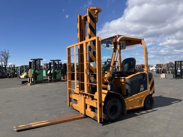 xe nâng komatsu 2 tấn