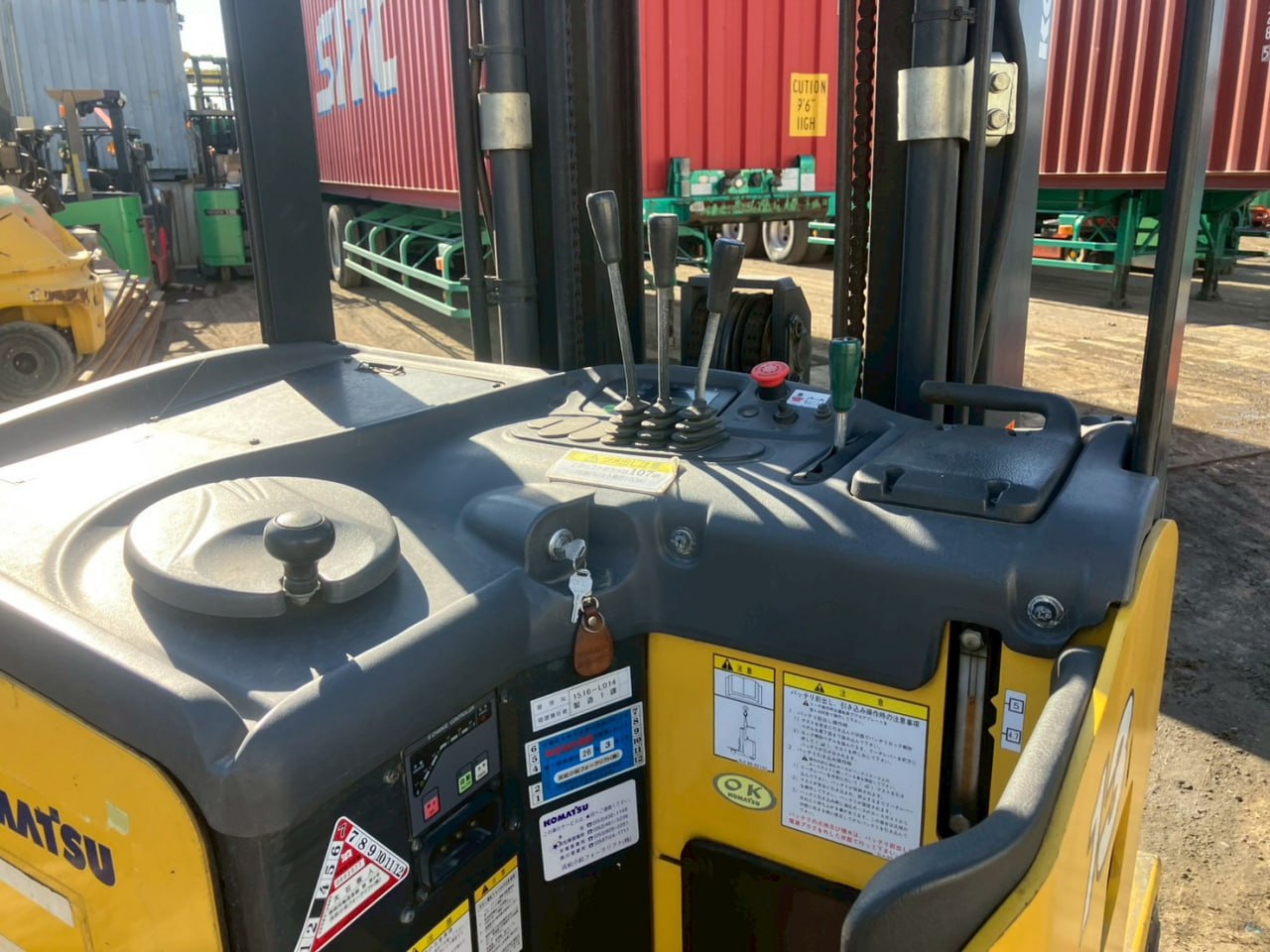 xe nâng komatsu 1.3 tấn xe nâng komatsu 1.3 tấn