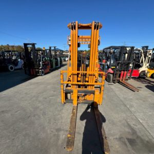 xe nâng komatsu 2 tấn