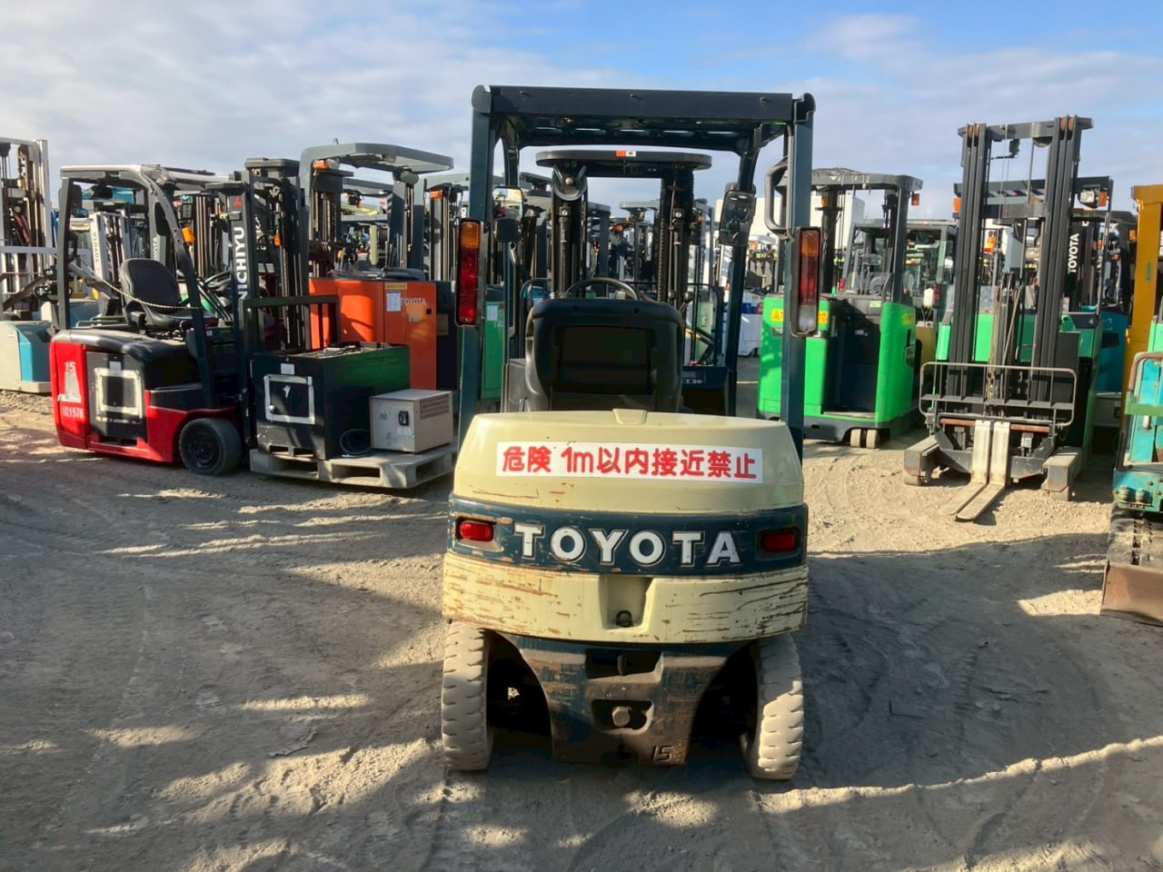 xe nâng điện toyota 1.5 tấn (7)