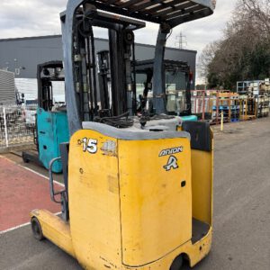 komatsu 1.5 tấn đứng lái đời 2007